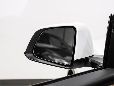 Used 2025 Tesla Model Y Long Range image 43