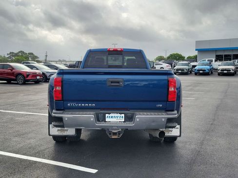 Used 2018 Chevrolet Silverado 3500 LTZ w/ Duramax Plus Package image 16