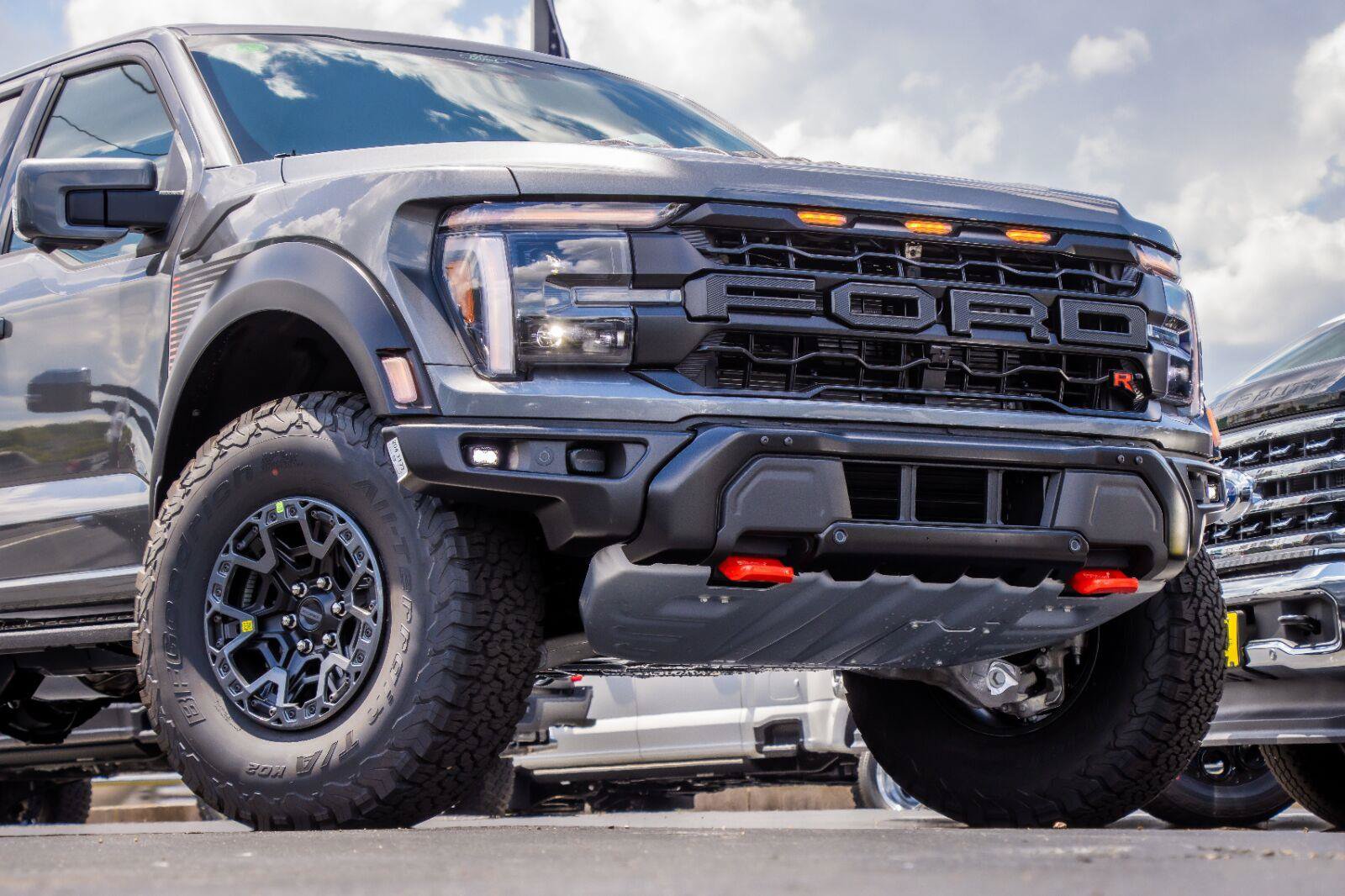 Used 2026 Ford F150 Raptor w/ Equipment Group 803A Raptor R AWD/4WD image 4