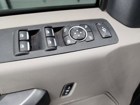 Used 2022 Ford F350 XLT w/ XLT Premium Package image 37