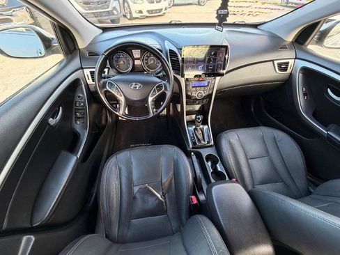 Used 2013 Hyundai Elantra GT w/ Tech Pkg image 4