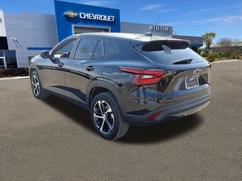 Used 2024 Chevrolet Trax RS w/ Sunroof Package image 22