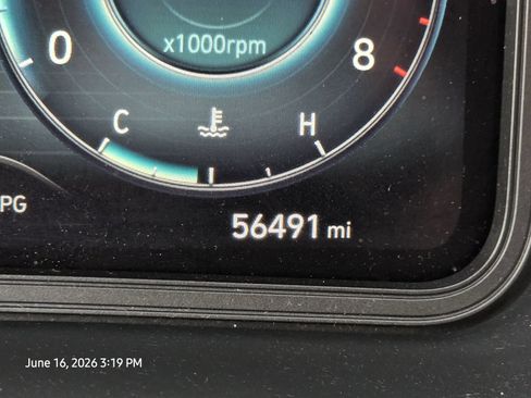 Certified 2022 Hyundai Kona Limited FWD image 33