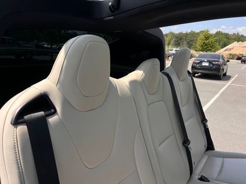 Used 2019 Tesla Model X 75D AWD/4WD image 34