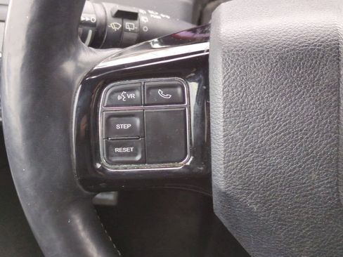 Used 2018 Dodge Grand Caravan SXT w/ Driver Convenience Group image 25