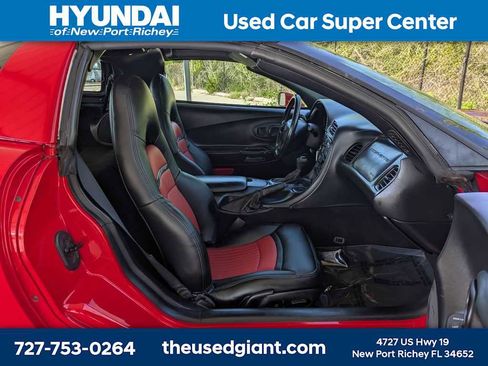 Used 1998 Chevrolet Corvette Coupe w/ Roof Pkg image 15