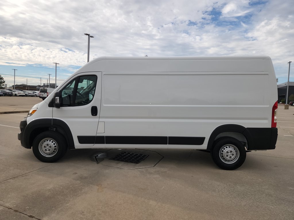 Used 2026 RAM ProMaster 2500 w/ Convenience Group FWD image 8