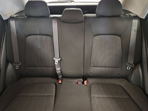 Used 2021 Hyundai Venue SE image 29