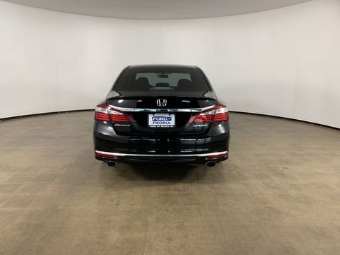 Used 2016 Honda Accord Sport image 10