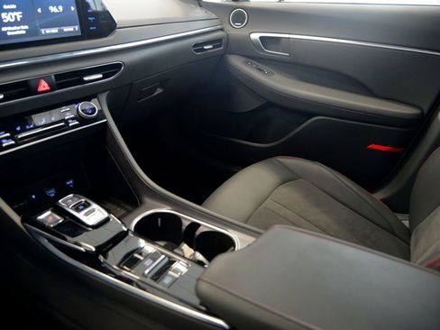 Used 2020 Hyundai Sonata SEL Plus w/ Tech Package image 27