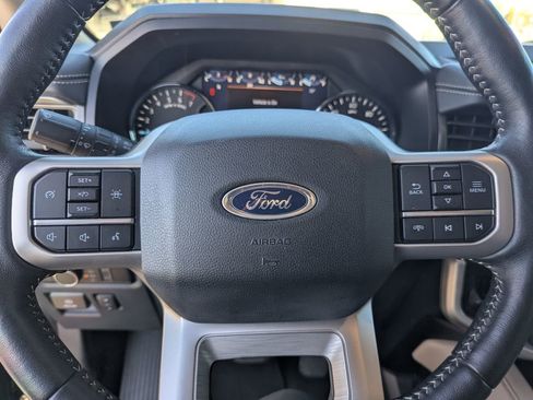 Used 2024 Ford Expedition XLT AWD/4WD image 21