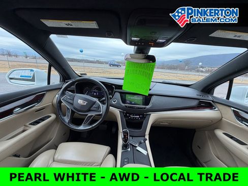 Used 2017 Cadillac XT5 Luxury w/ Driver Awareness Package image 6