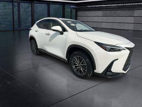 Certified 2025 Lexus NX 250 FWD w/ Towing Package (2000 Lbs) image 2