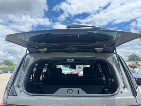 Used 2025 Lexus GX 550 w/ Accessory Package (Z1) AWD/4WD image 38