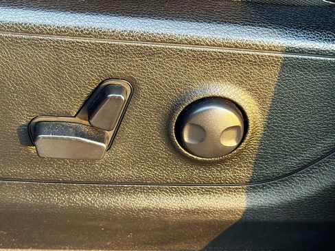 Used 2024 RAM 1500 Lone Star image 25