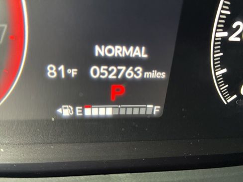 Certified 2024 Honda Pilot Touring image 17