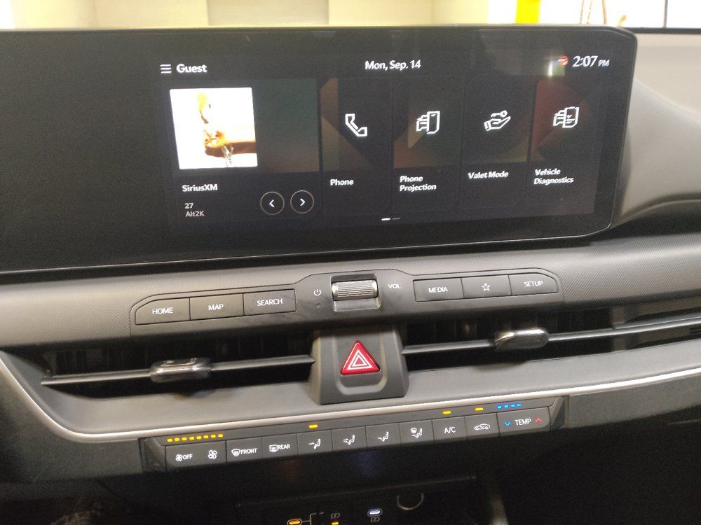Used 2025 Kia K4 FWD image 25