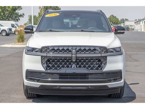 Used 2026 Lincoln Navigator L Black Label AWD/4WD image 8