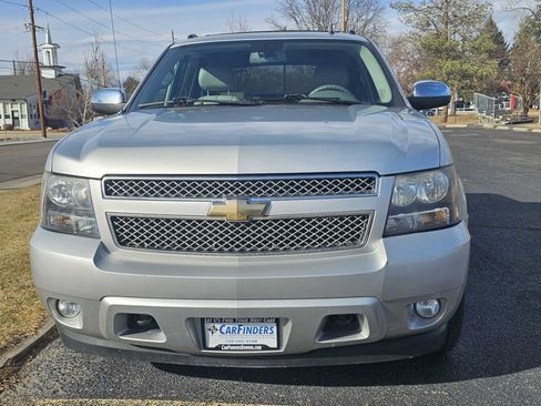 Used 2011 Chevrolet Avalanche LT w/ Regional Value Package image 8