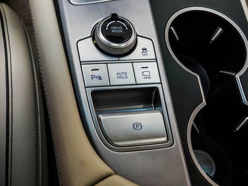 Used 2019 Genesis G70 3.3T Design image 18