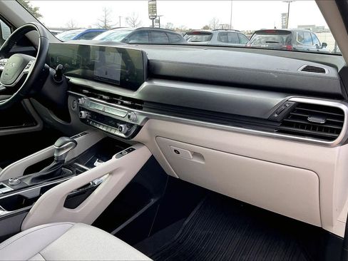 Used 2024 Kia Telluride S w/ S Sunroof Package image 22