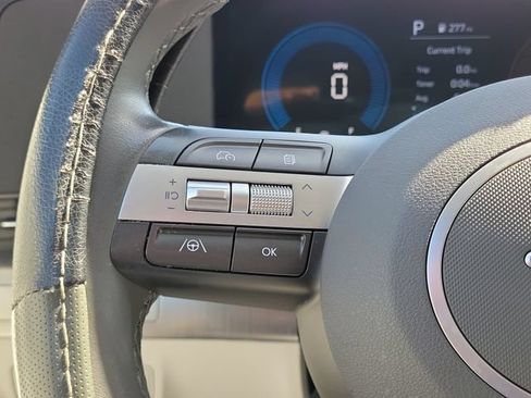 Used 2025 Hyundai Kona SEL FWD image 19