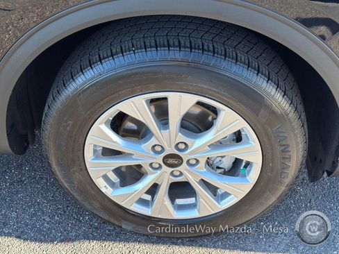 Used 2025 Ford Escape Active image 10