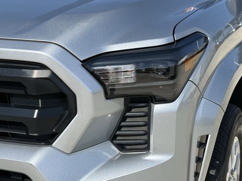 Used 2024 Toyota Tacoma SR5 image 12
