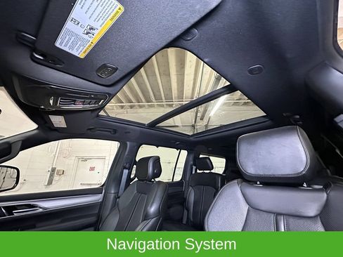 Certified 2024 Jeep Wagoneer Series II w/ Convenience Group I image 4