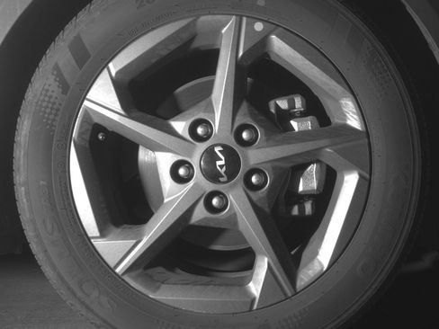 Used 2025 Kia K4 LXS image 13