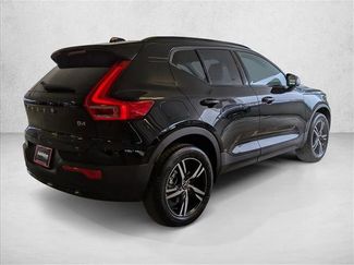 Used 2026 Volvo XC40 B4 Core w/ Climate Package FWD video 2