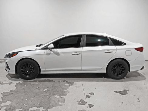 Used 2018 Hyundai Sonata SE FWD image 4