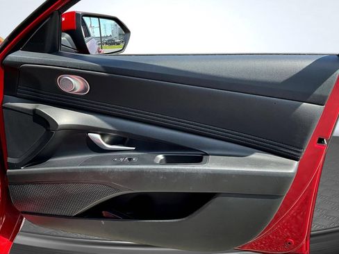 Used 2023 Hyundai Elantra SEL w/ Convenience Package FWD image 22