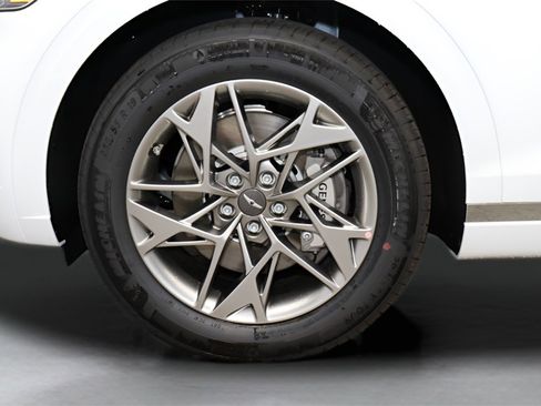 New 2026 Genesis GV70 2.5T Advanced image 3