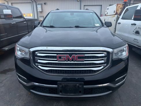 Used 2019 GMC Acadia SLT image 2