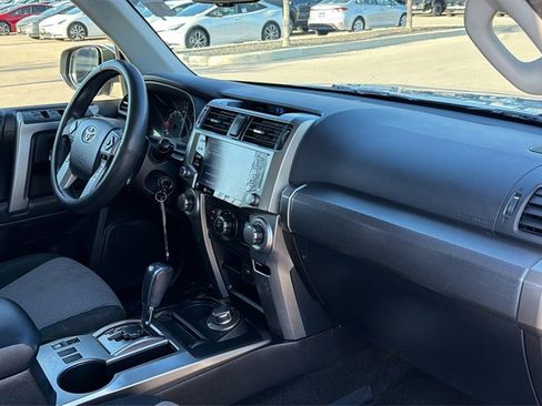 Used 2020 Toyota 4Runner SR5 image 45