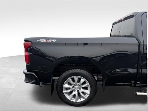 Used 2022 Chevrolet Silverado 1500 Custom image 4