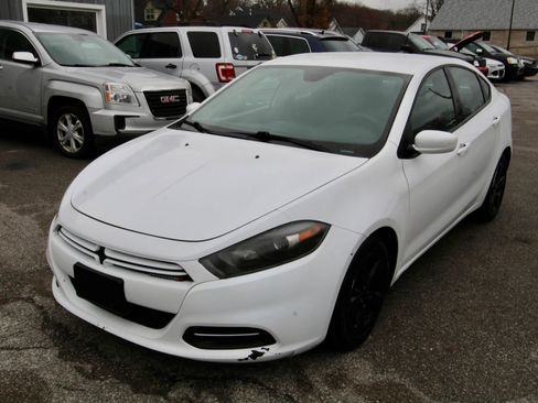 Used 2015 Dodge Dart SXT w/ Cold Weather Group image 2