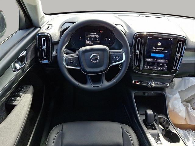 New 2026 Volvo XC40 B5 Core w/ Protection Package Premier AWD/4WD image 6