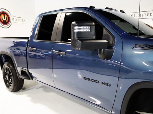 Used 2026 Chevrolet Silverado 2500 Custom w/ Custom Value Package image 7