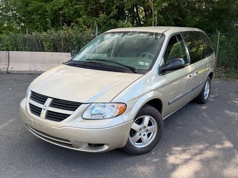 Used 2007 Dodge Caravan SXT FWD image 1