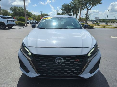Certified 2024 Nissan Altima 2.5 SR FWD image 15