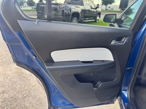 Used 2010 Chevrolet Equinox LT FWD image 11