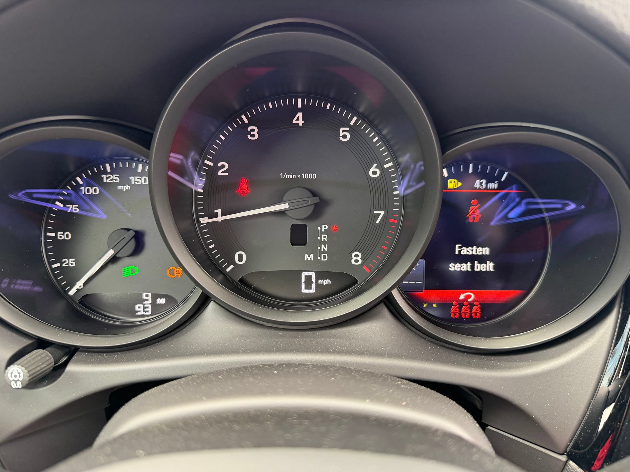 Certified 2026 Porsche Macan AWD/4WD image 31