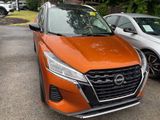Used 2023 Nissan Kicks SV image 3
