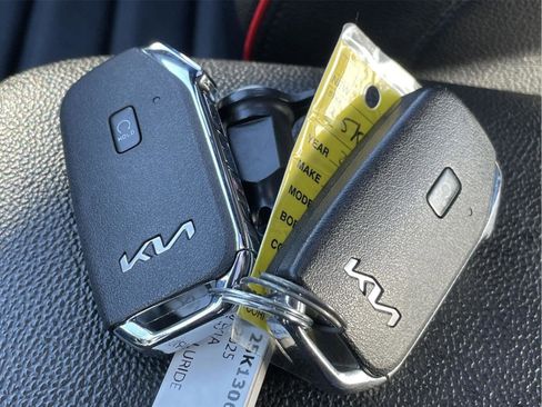 Used 2023 Kia Forte GT w/ GT2 Package FWD image 32