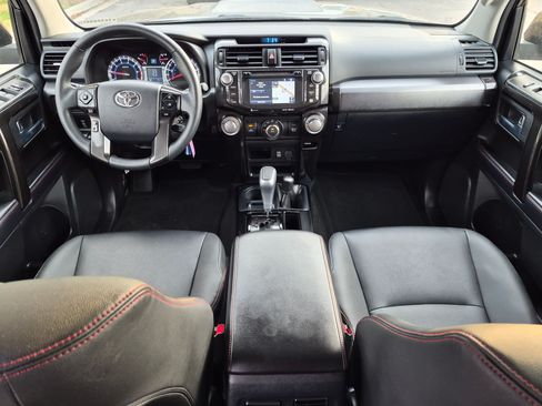 Used 2019 Toyota 4Runner TRD Off-Road Premium AWD/4WD image 30