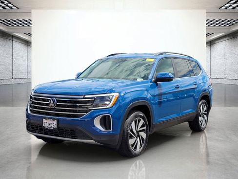Certified 2025 Volkswagen Atlas SE AWD/4WD image 11