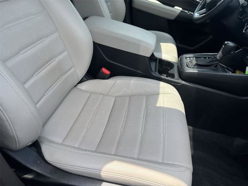 Used 2023 Honda CR-V EX-L image 16