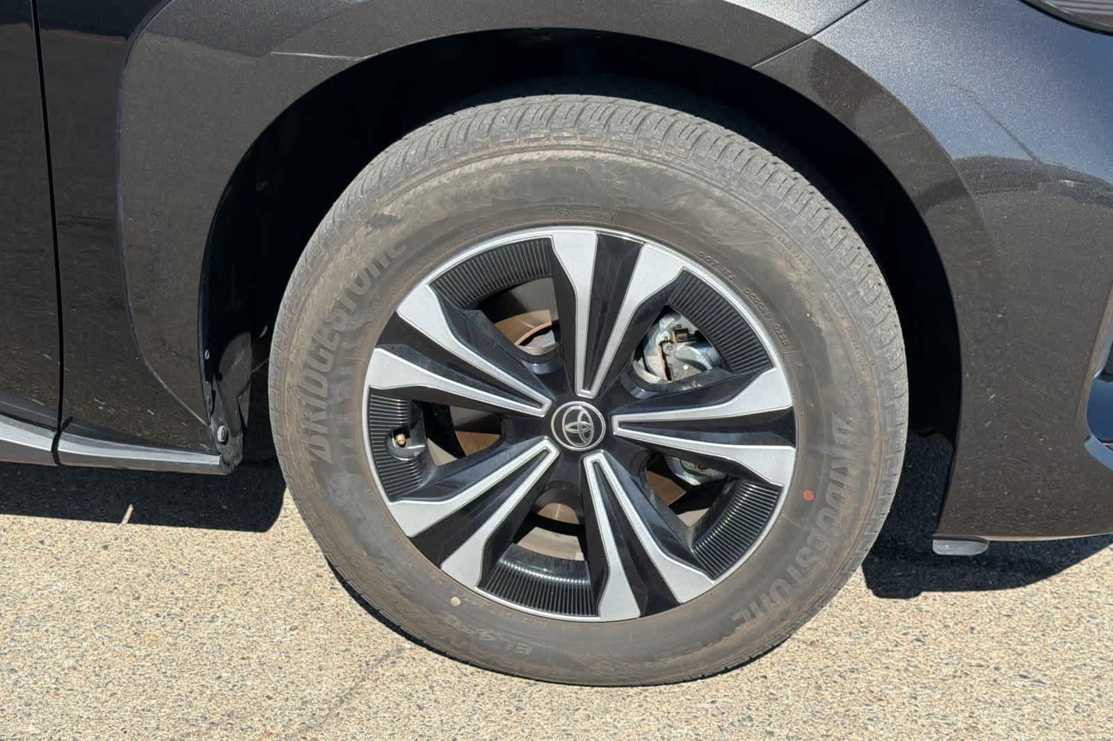 Used 2025 Toyota bZ4X FWD w/ Weather Package image 18